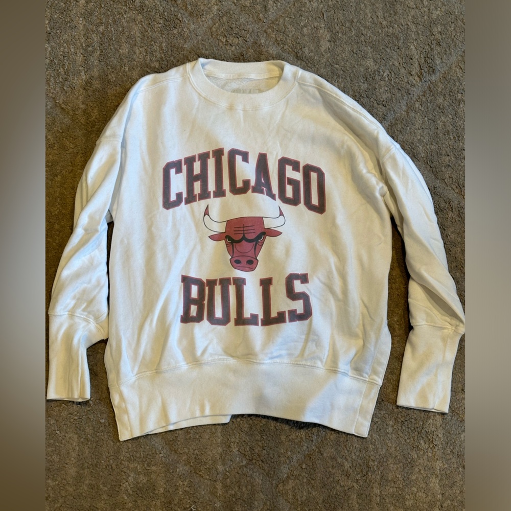 Abercrombie & Fitch White Crew Neck Sweater